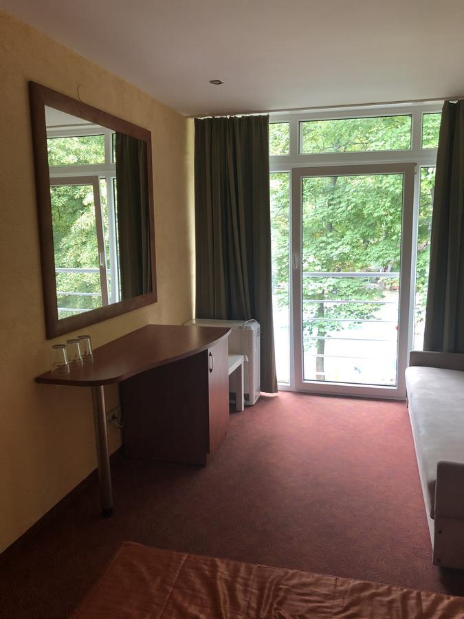 Resort Piaseczno ロズプウチェ エクステリア 写真